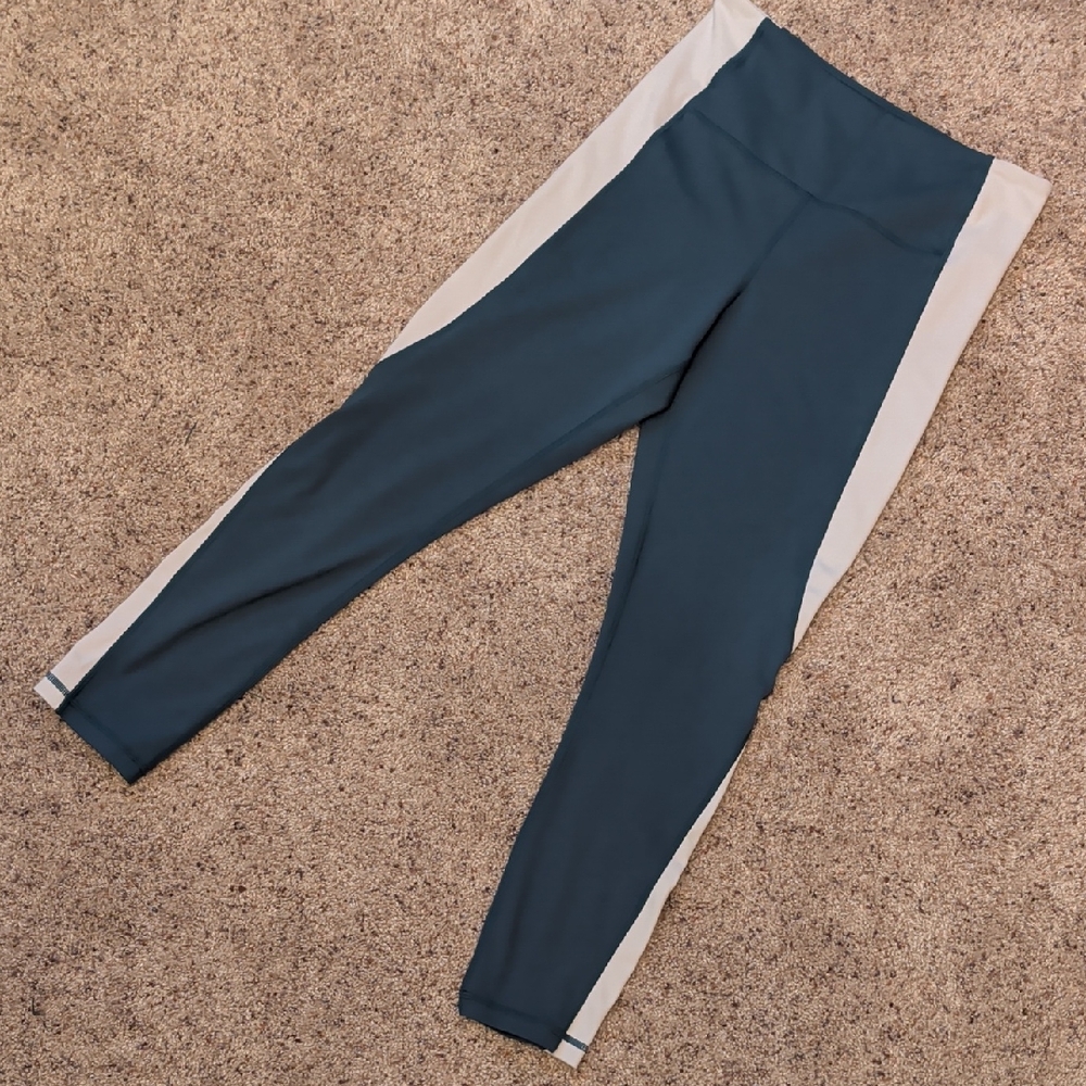 Stylish Blue and White Women's Leggings